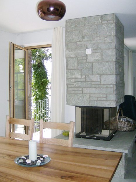 Wohnzimmer mit Kamin1